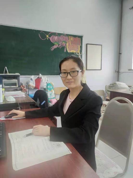 E-learning時(shí)代 楊曉燕老師的網(wǎng)頁(yè)設(shè)計(jì)開(kāi)發(fā)教學(xué)理念與實(shí)踐